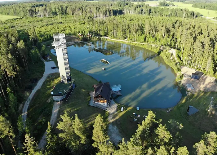 Metsjaerve Mini Puhkemaja